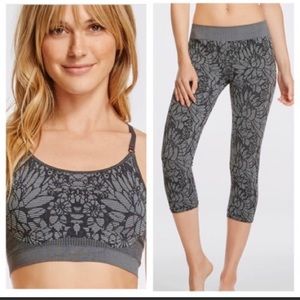 Fabletics Gray Floral Leggings